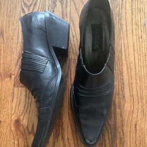 Matisse Black Slip-On Loafers Sleek Design